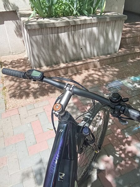 Vand bicicleta electrica hibrid.